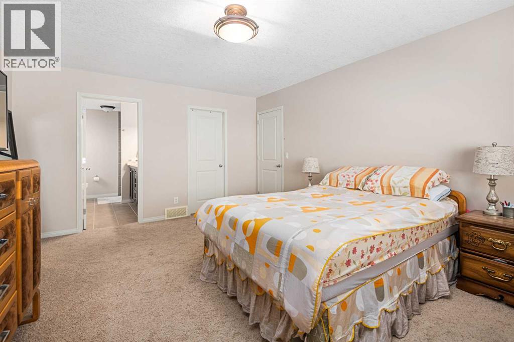 Single Family House for Sale in  Pantego Way NW Panorama Hills Calgary 