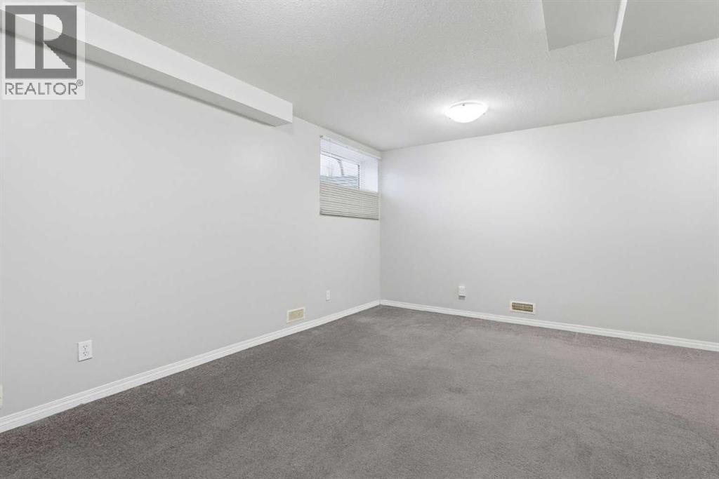 Single Family House for Sale in   Tarawood Lane NE Taradale Calgary 