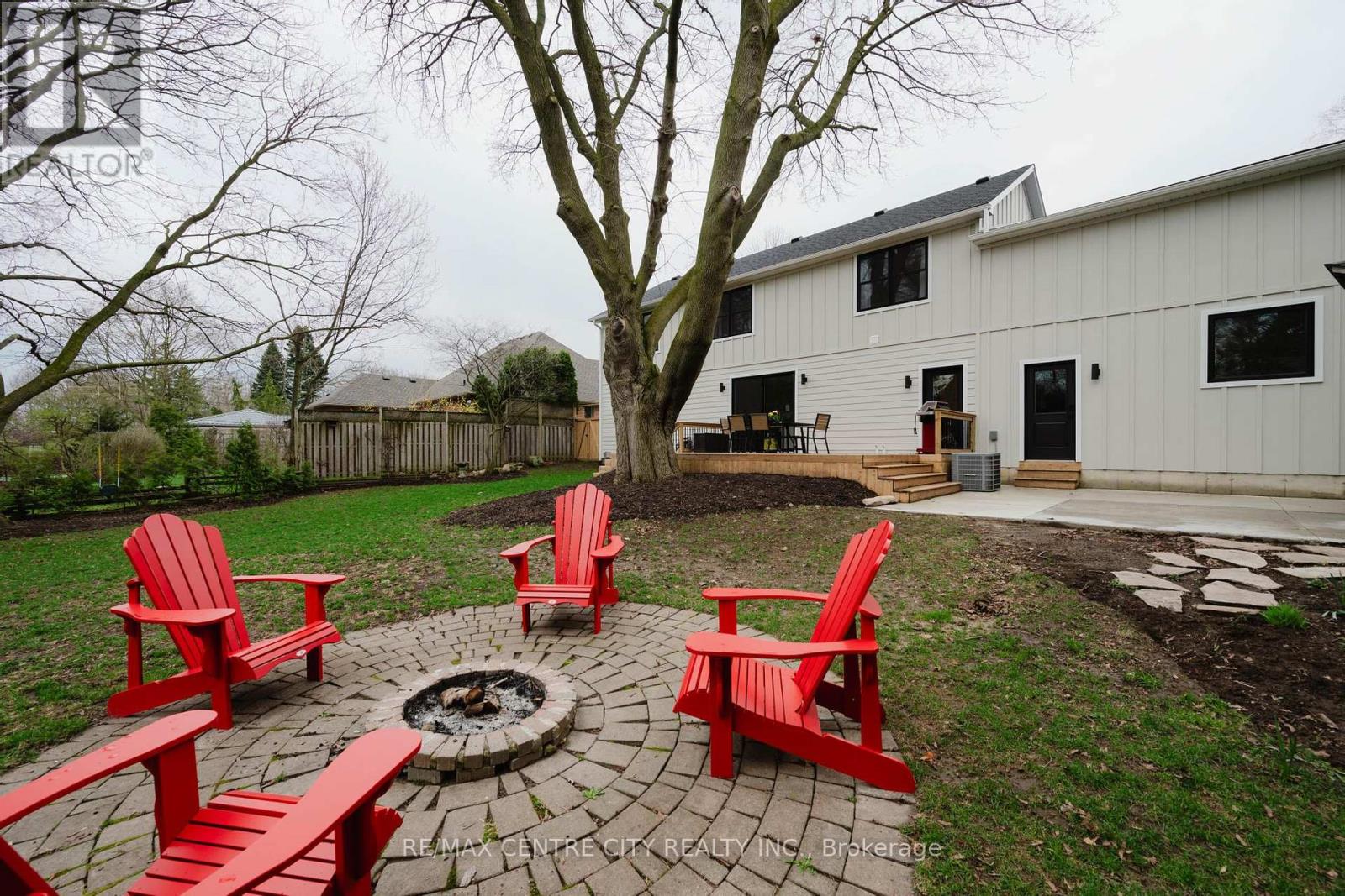 423 WEST MILE ROAD Property Photo