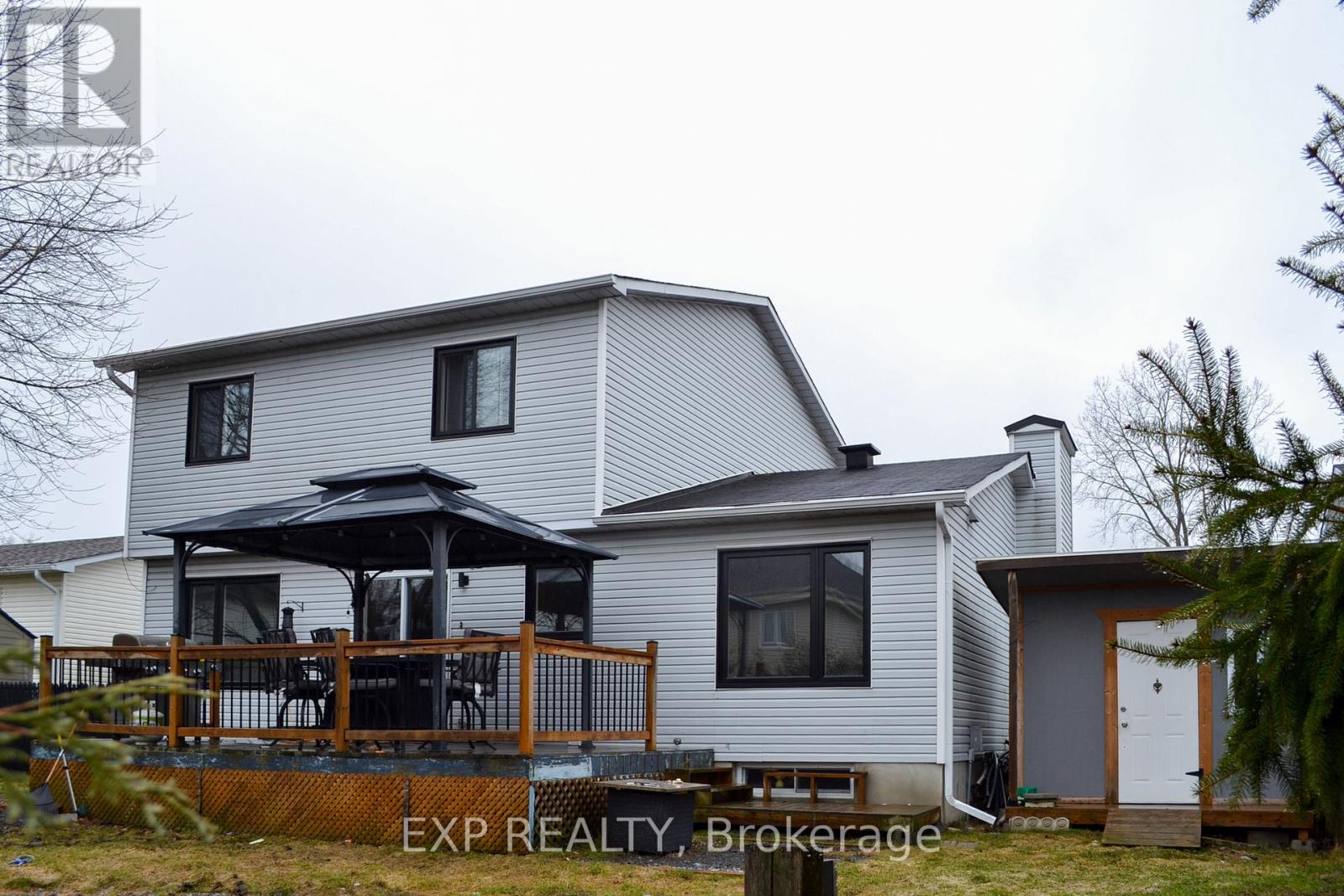 965 BELVEDERE AVENUE — photo 18