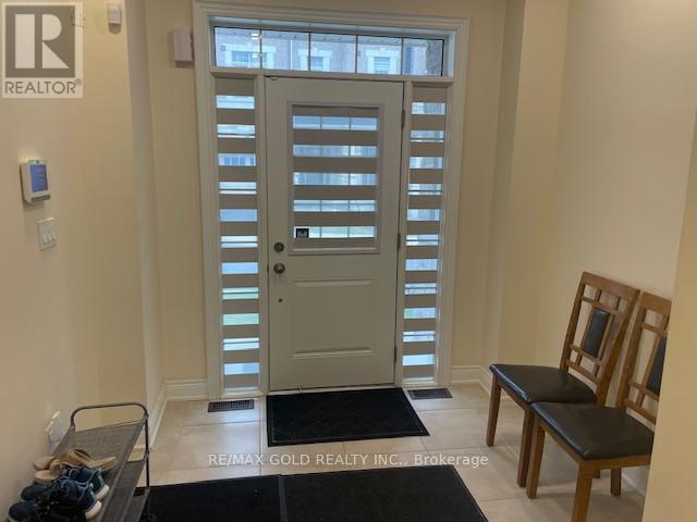 MAIN FLOOR 1 BED 1 BATH - 48 ANDRESS WAY