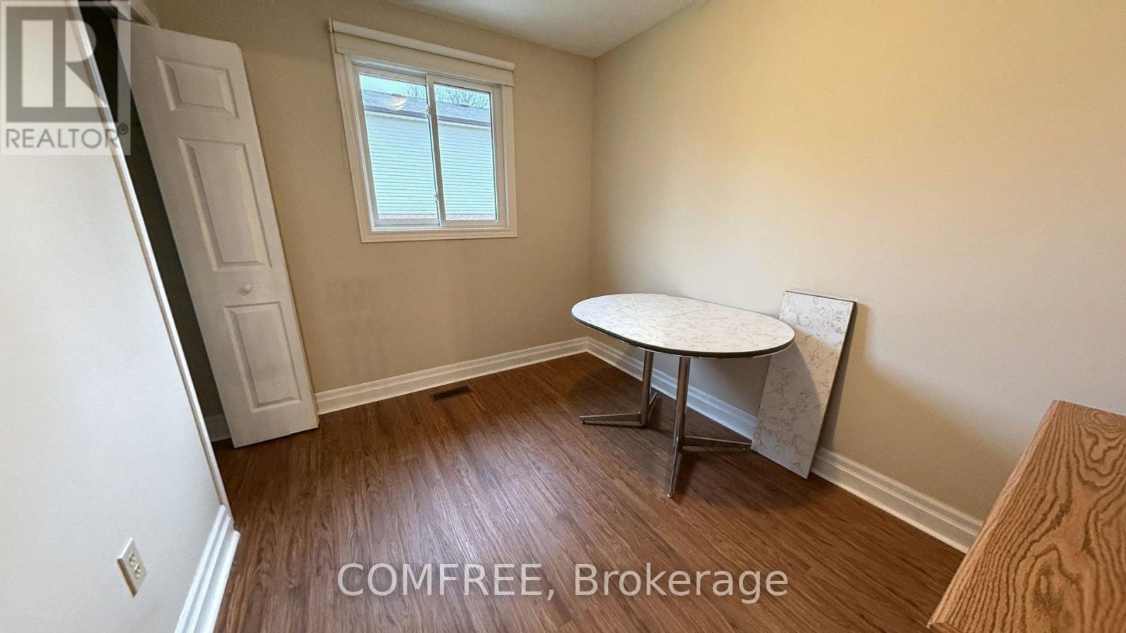 6387 RIALL STREET - 13