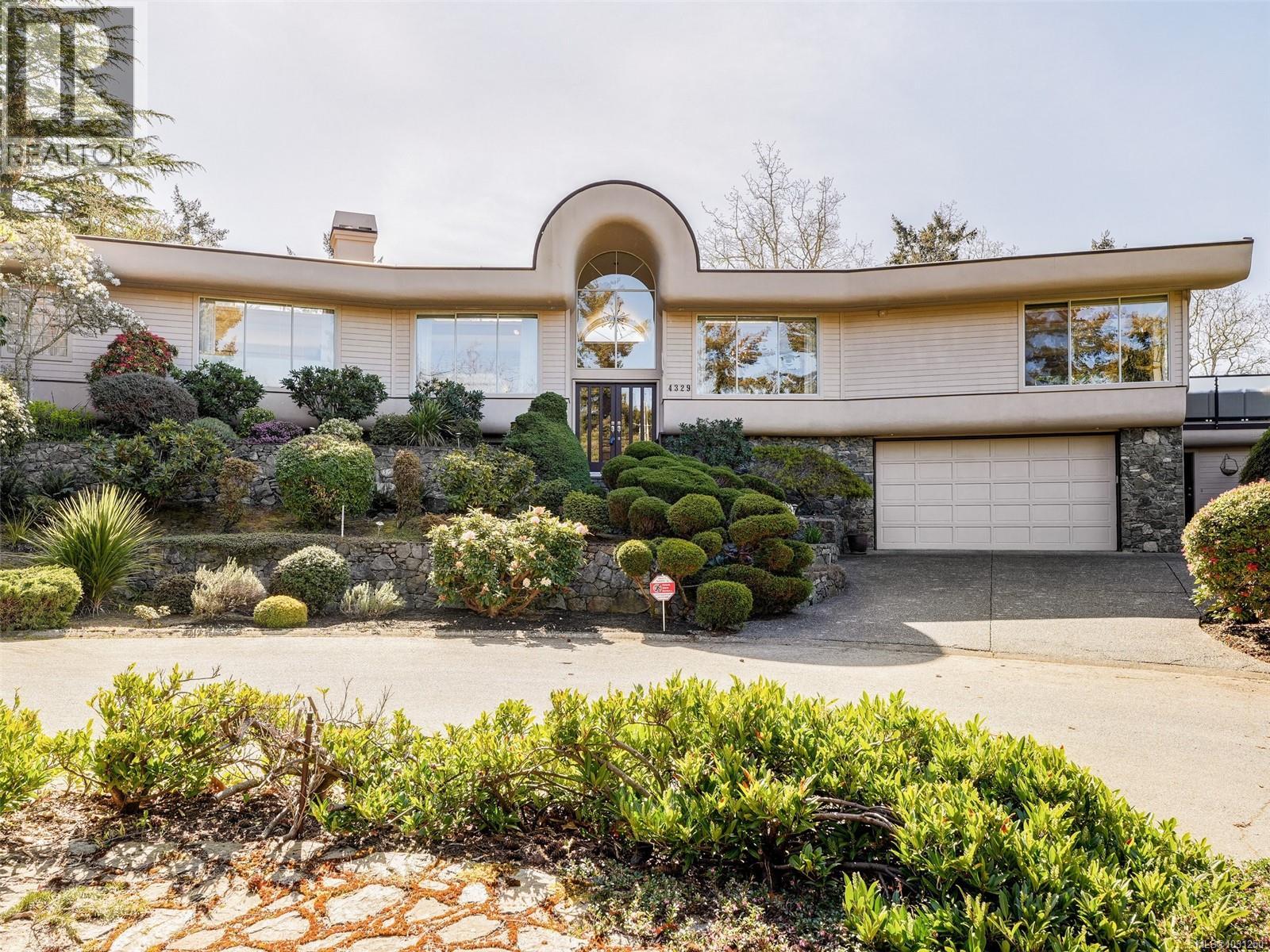  4329 Stoneywood Lane, Saanich