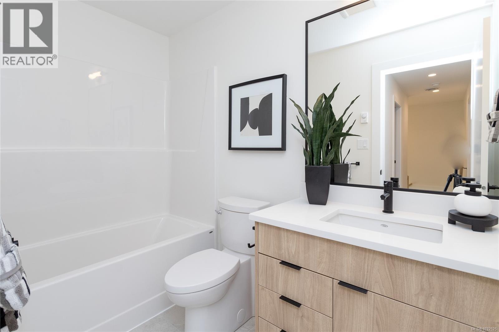  1417 Dolomite Ridge, Langford