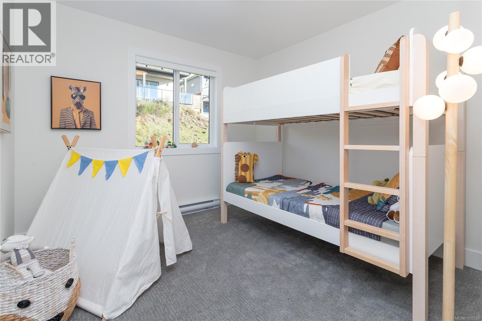  1417 Dolomite Ridge, Langford