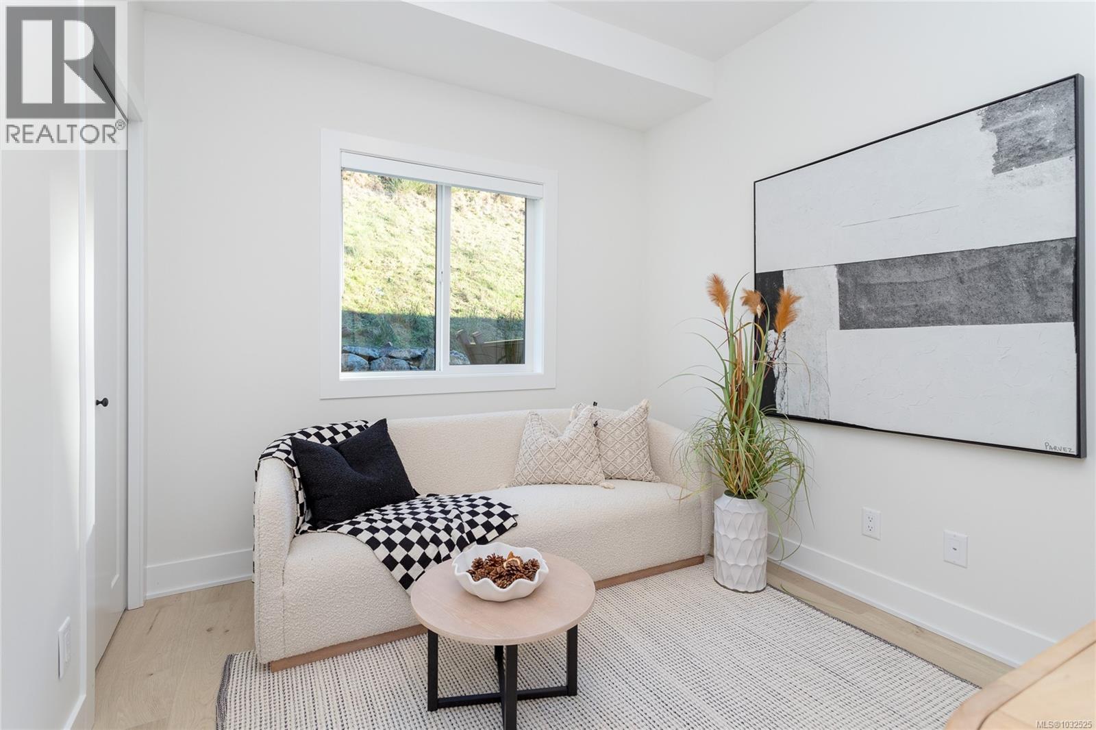  1417 Dolomite Ridge, Langford