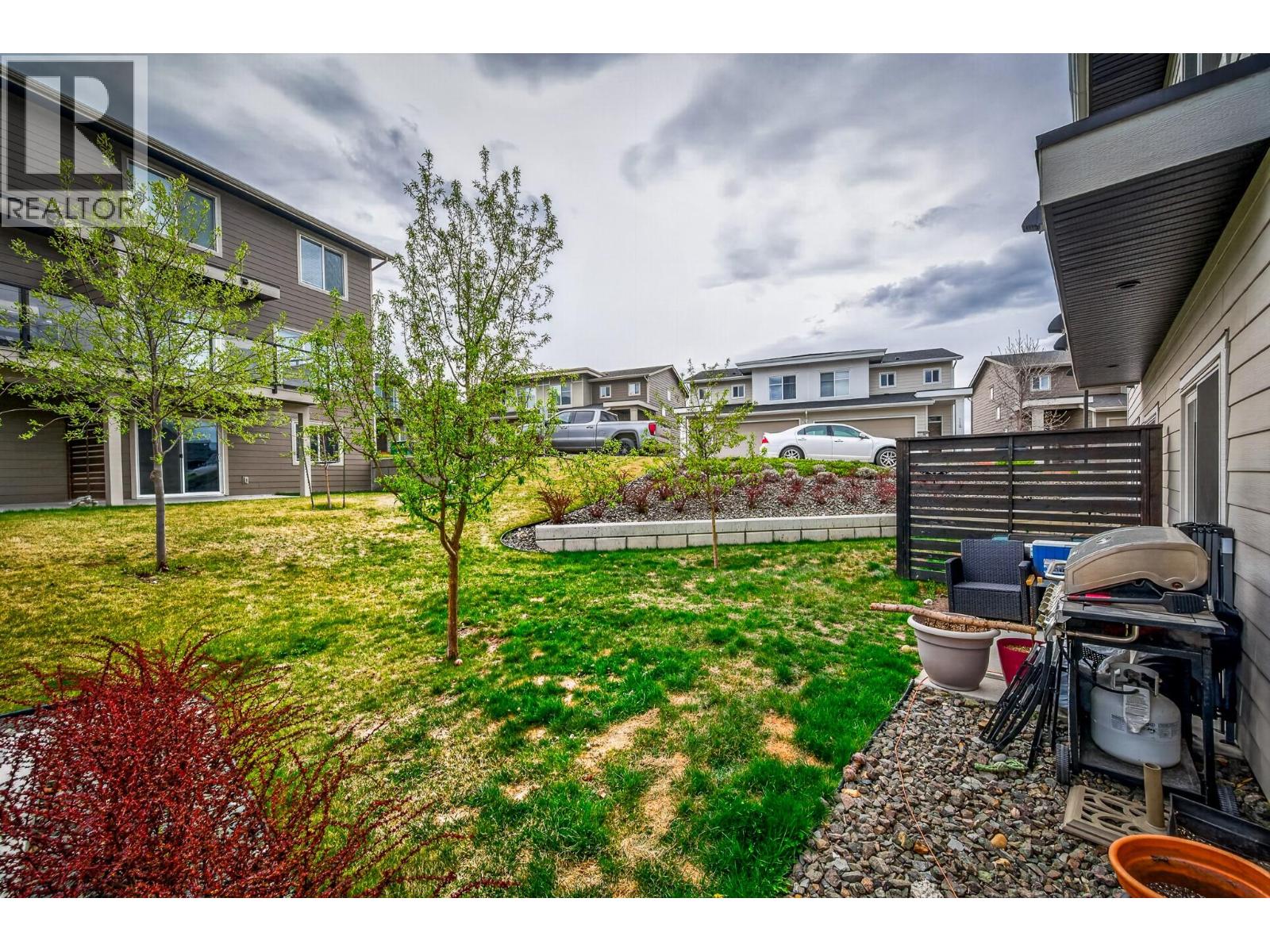 #135 1993 QU'APPELLE BOULEVARD LOT# 33 - 20