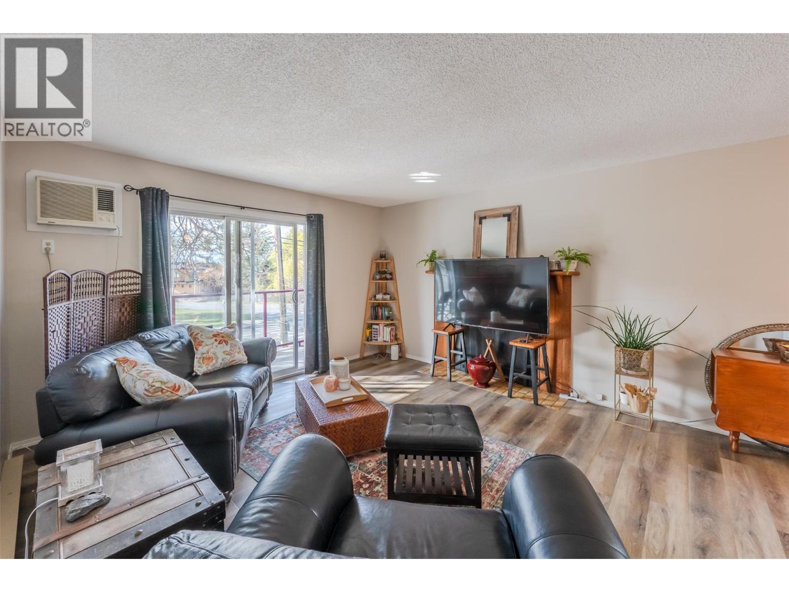 #303 110 Skaha Place - 2