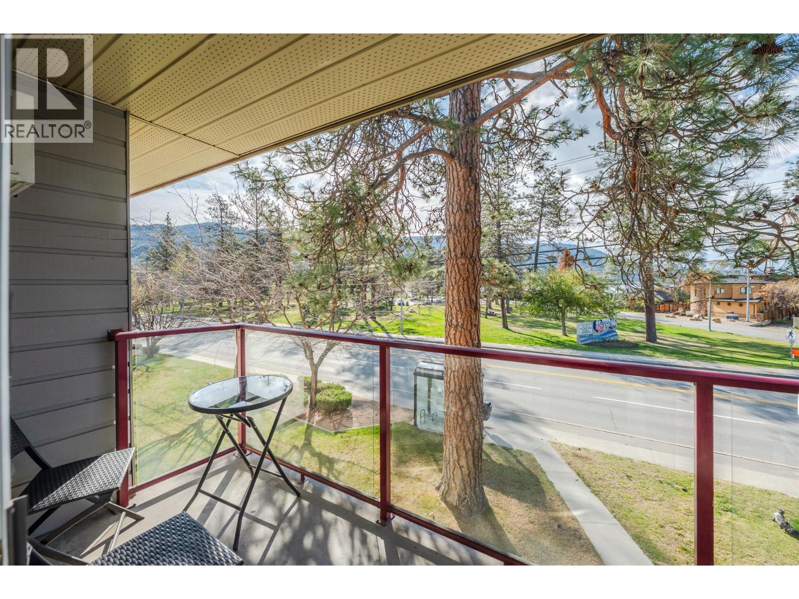 #303 110 Skaha Place - 5