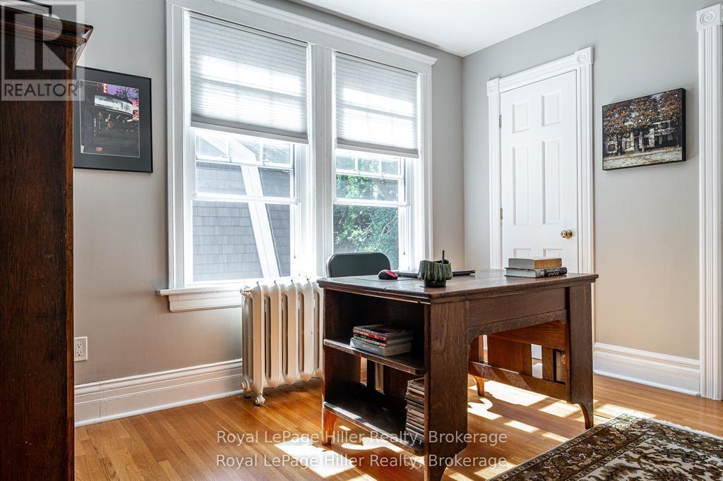 180 ELIZABETH STREET — photo 26