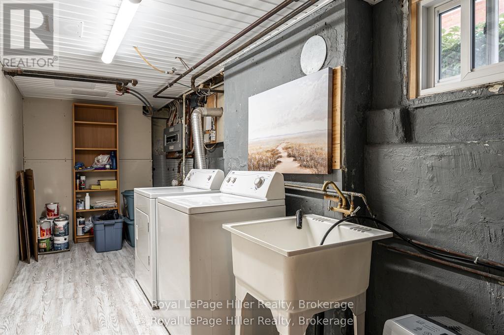 180 ELIZABETH STREET — photo 36