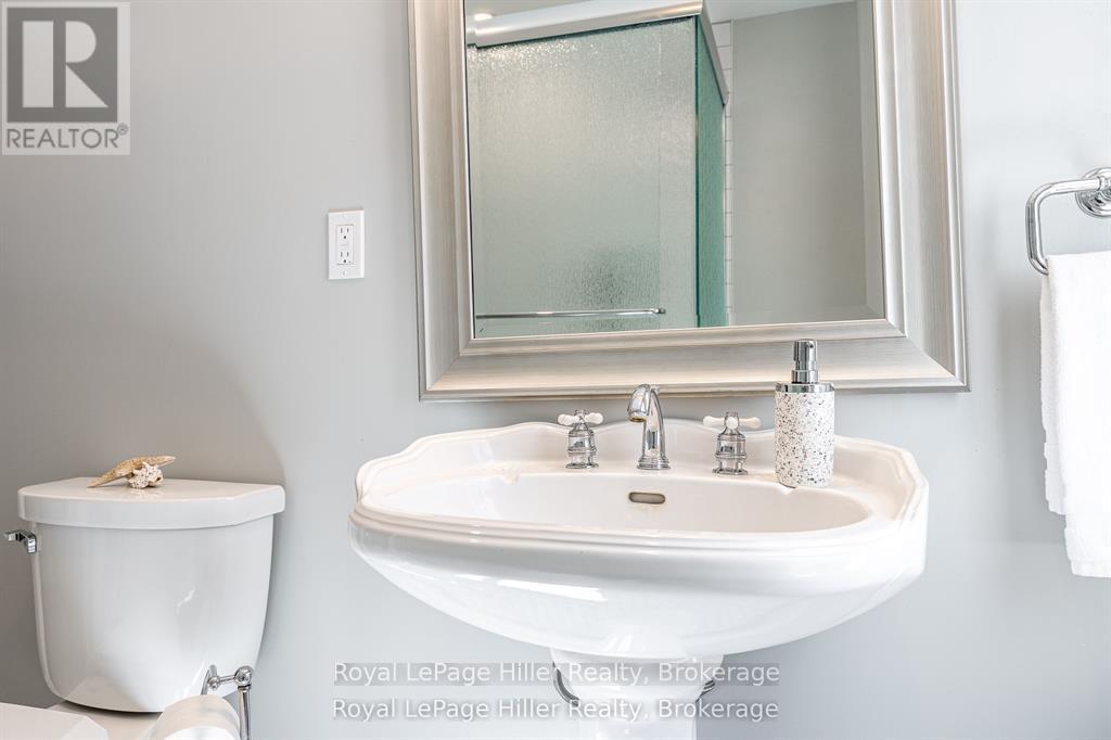 180 ELIZABETH STREET — photo 25