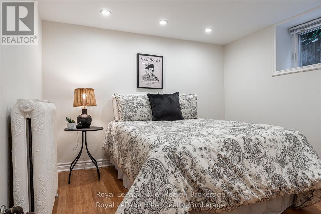 180 ELIZABETH STREET — photo 34