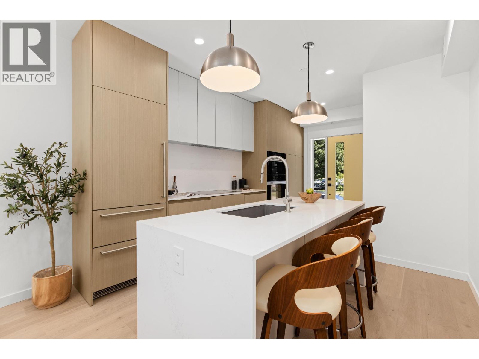 4805 LAUREL STREET, Vancouver