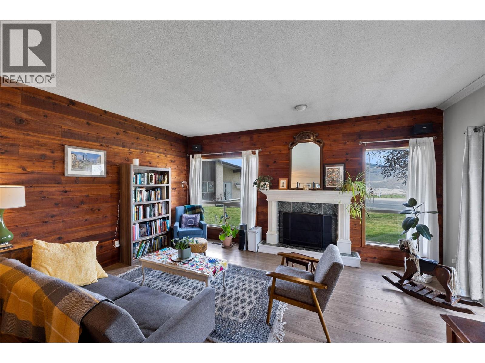 #21 250 PEMBERTON TERRACE - 7