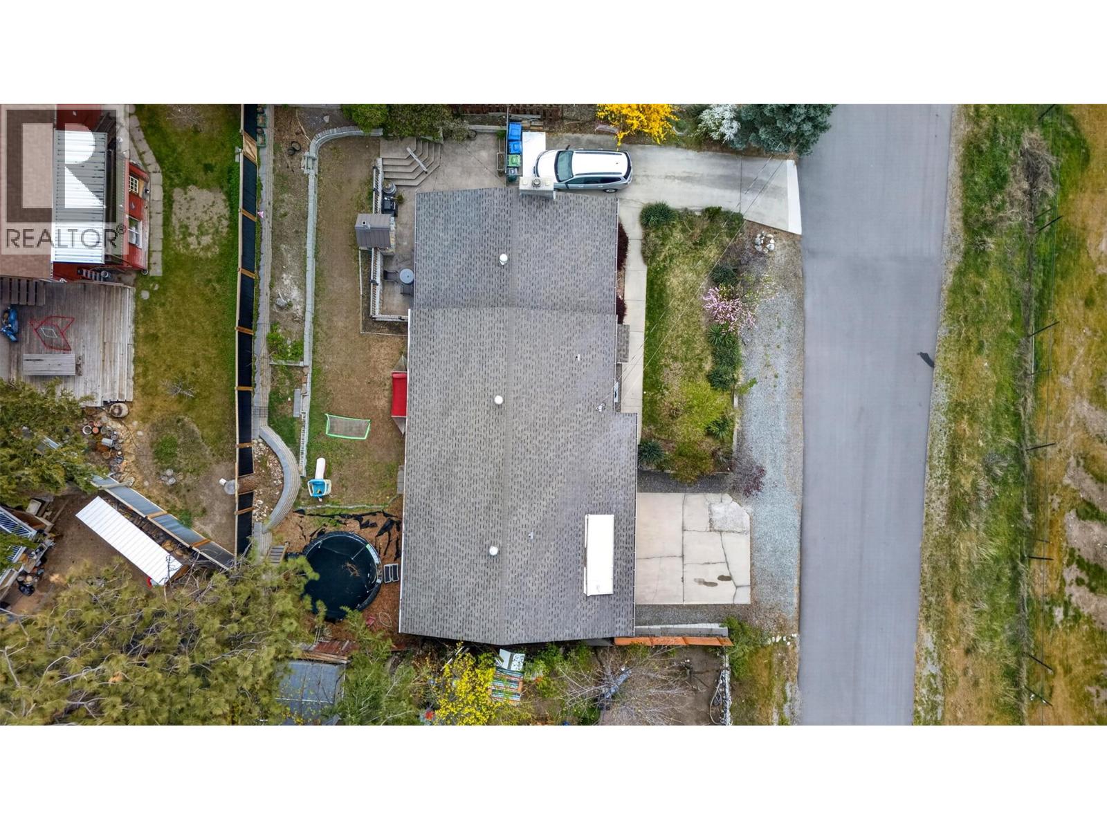 716 Mosley Place - 24