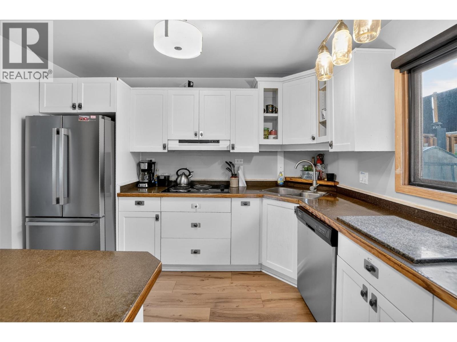 716 Mosley Place - 8