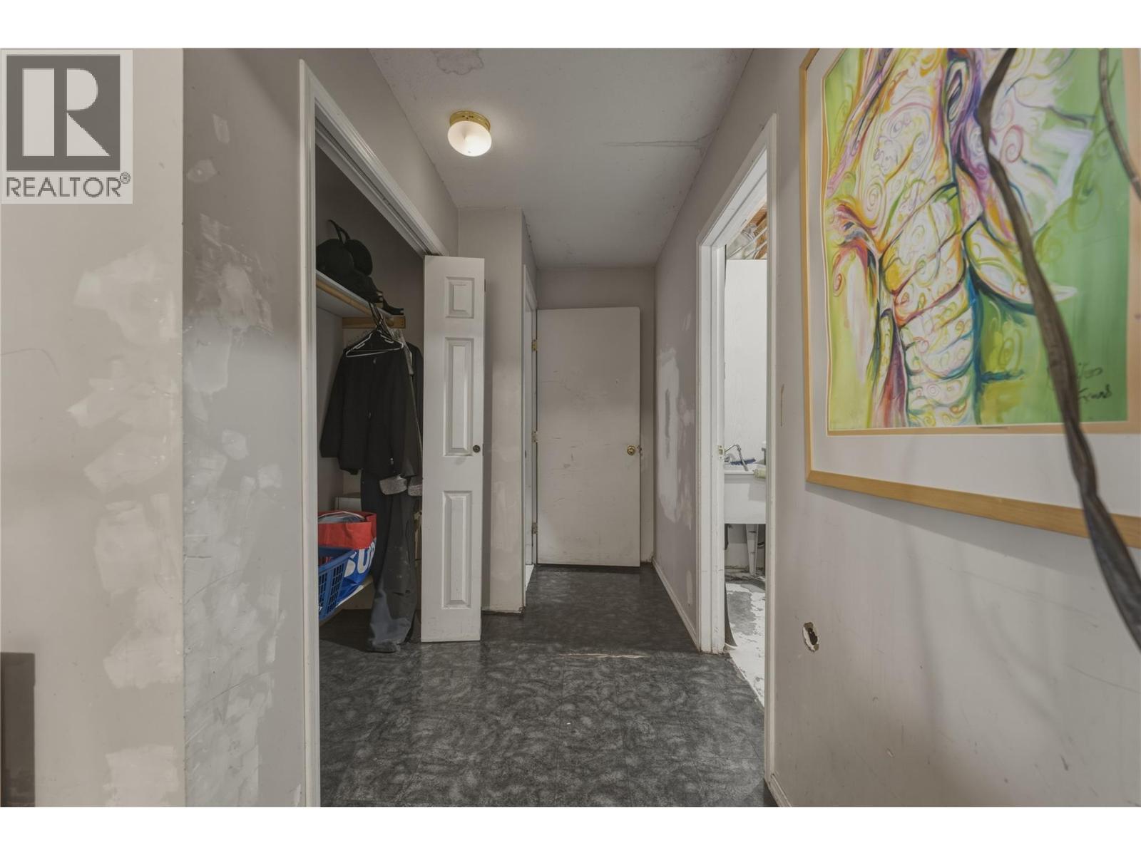 4864 SOUTH GRANDVIEW FLATS ROAD - 36