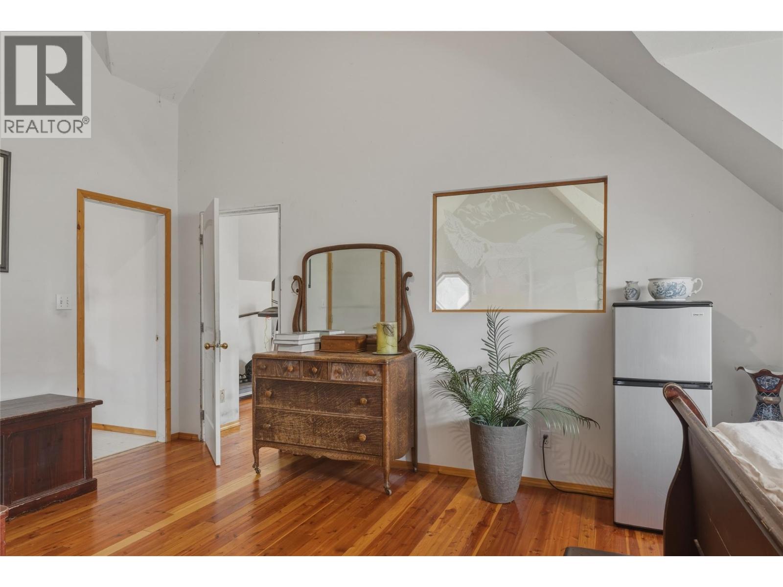 4864 SOUTH GRANDVIEW FLATS ROAD - 22