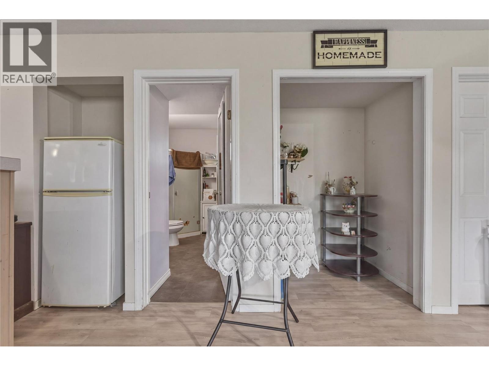 4864 SOUTH GRANDVIEW FLATS ROAD - 32