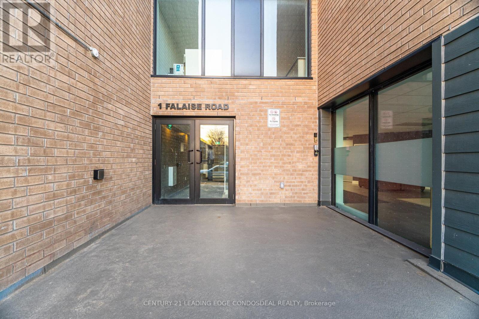 #424 1 FALAISE ROAD - 2