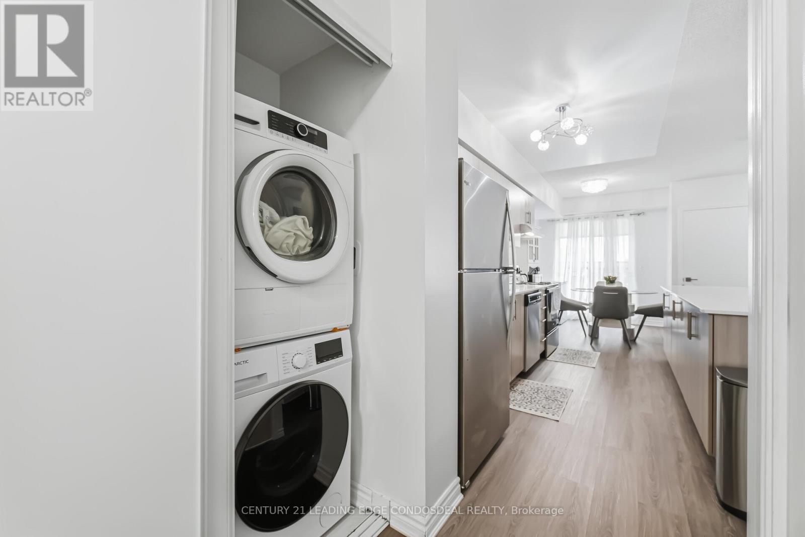 #424 1 FALAISE ROAD - 27