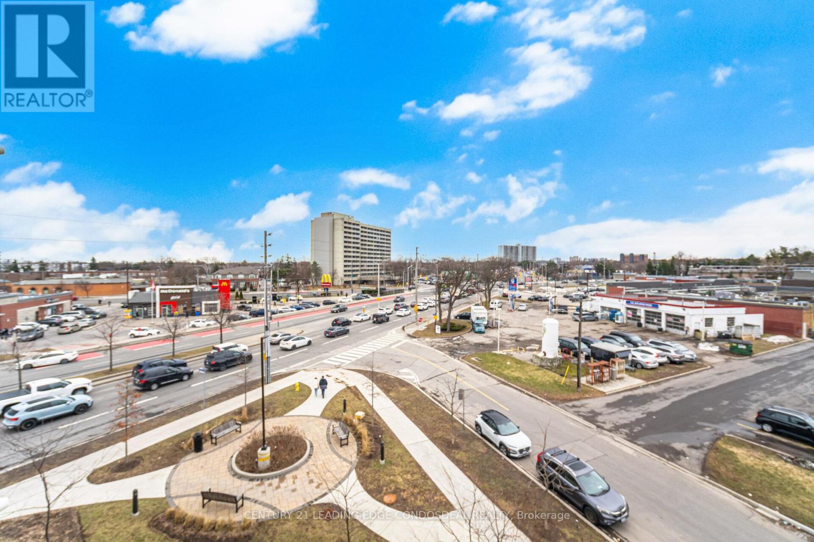 #424 1 FALAISE ROAD - 28