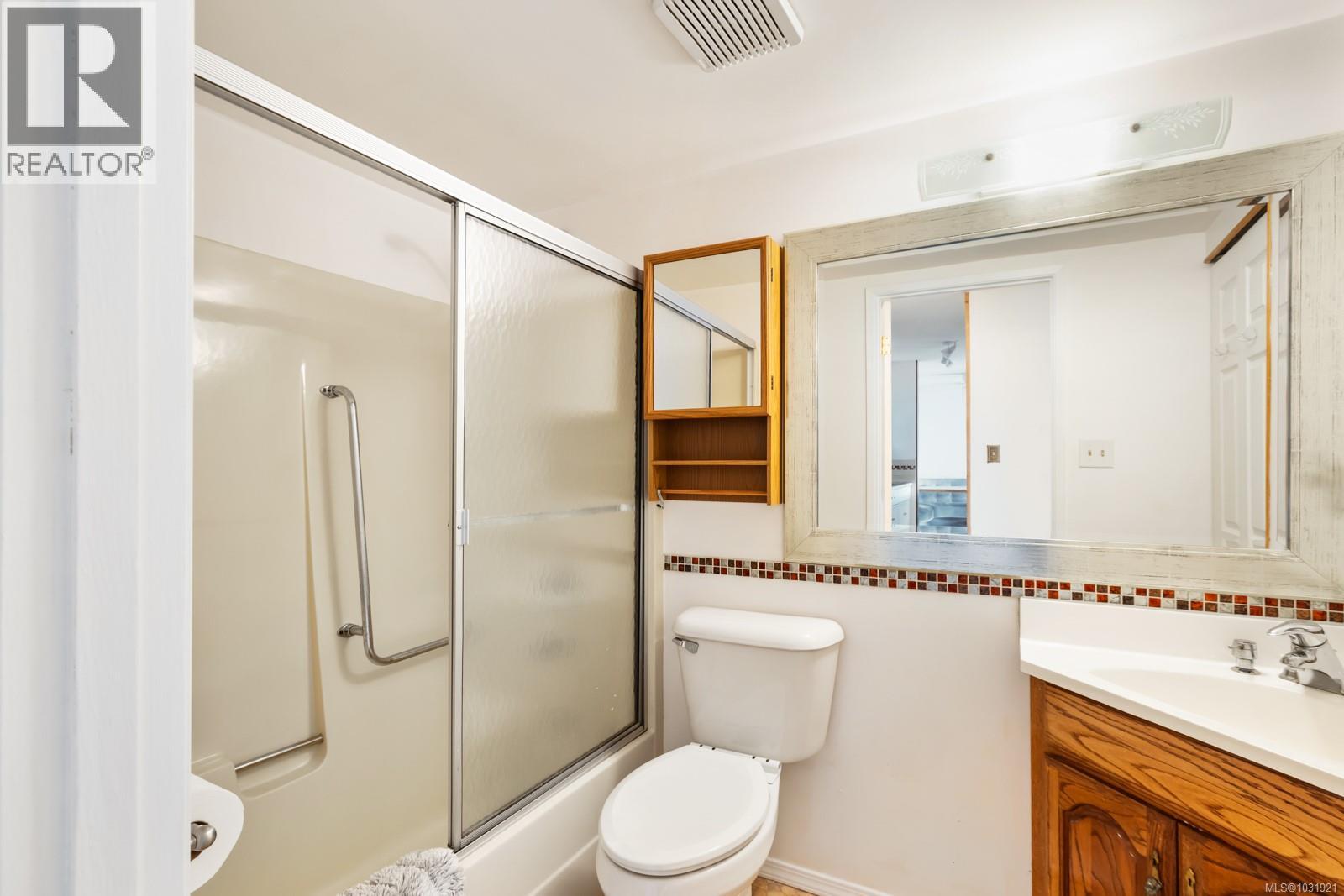 #301 9942 DANIEL ST - 26