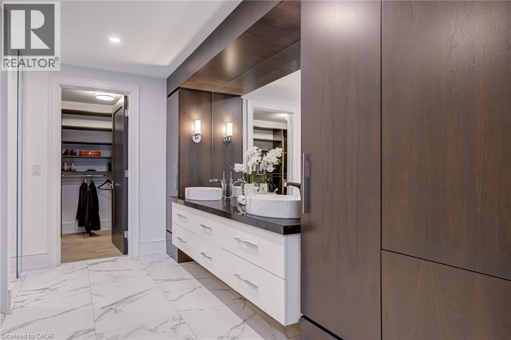 2060 LAKESHORE Road Unit# 308 — photo 21
