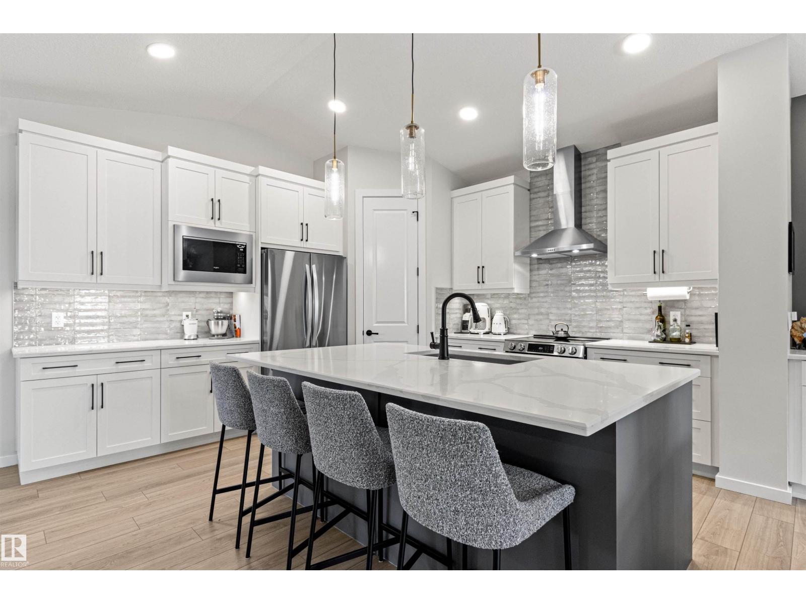 185 REDWING WD, St. Albert