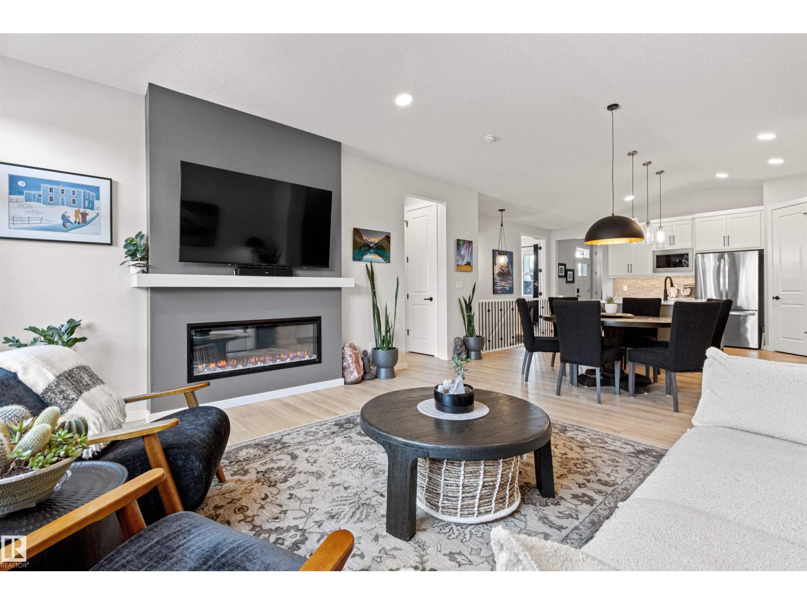 185 REDWING WD, St. Albert