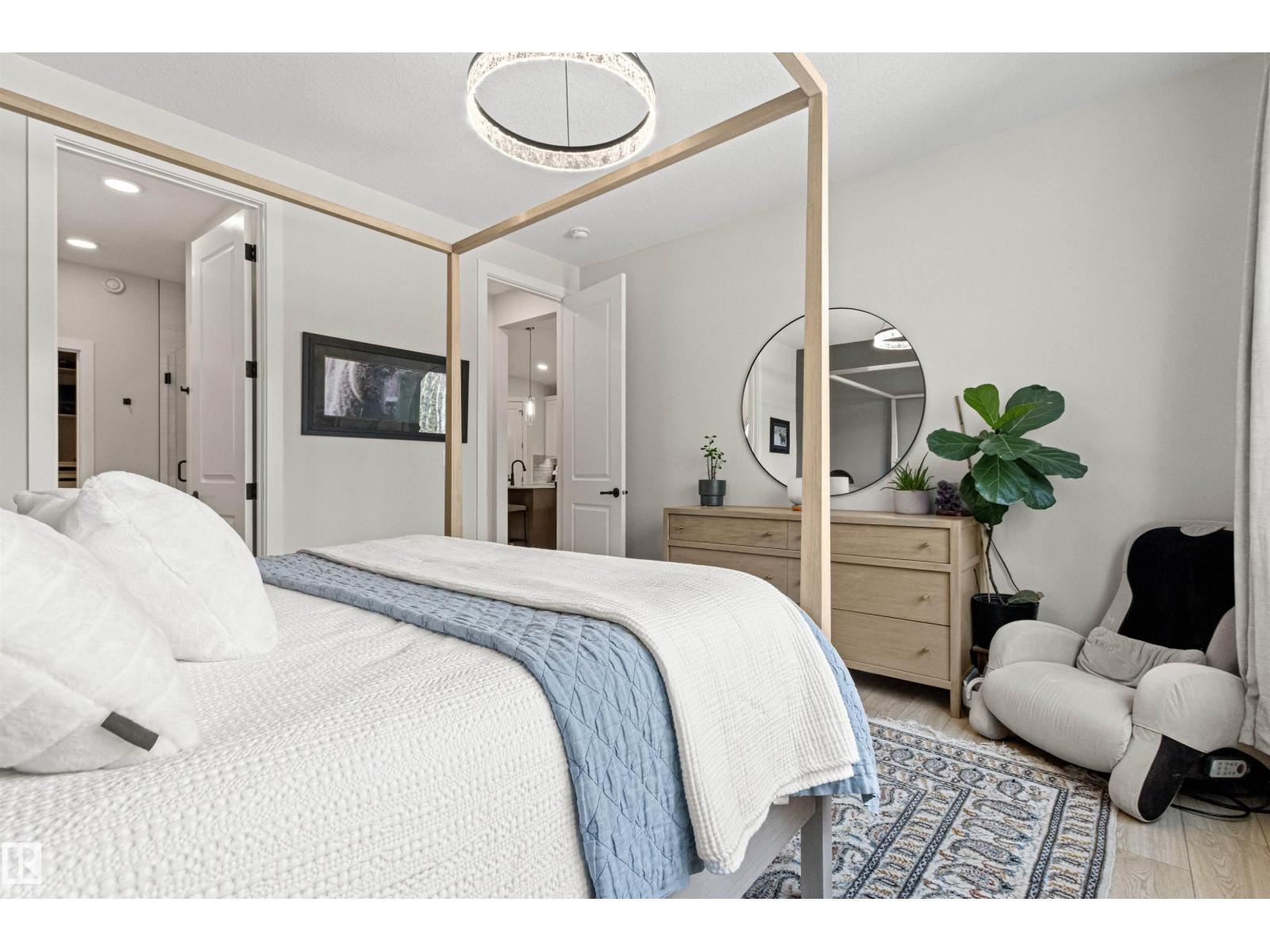 185 REDWING WD, St. Albert