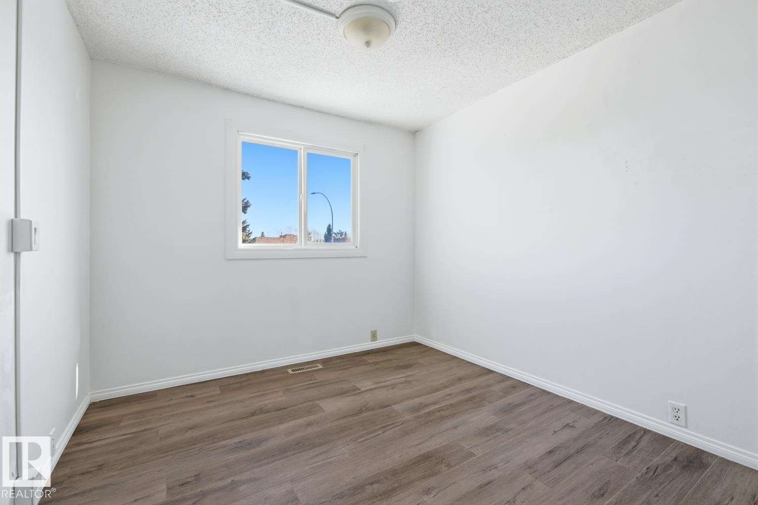 #15 9619 180 ST NW, Edmonton