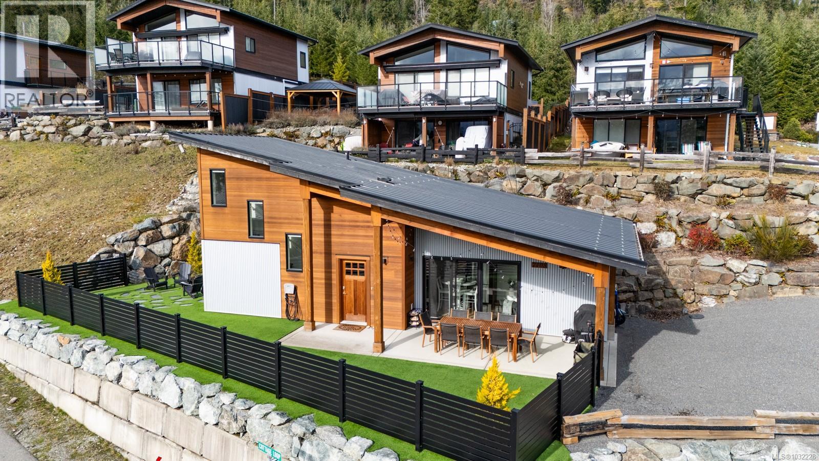 7405 COTTAGE WAY - 28