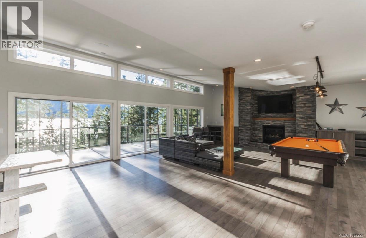 7405 COTTAGE WAY - 35