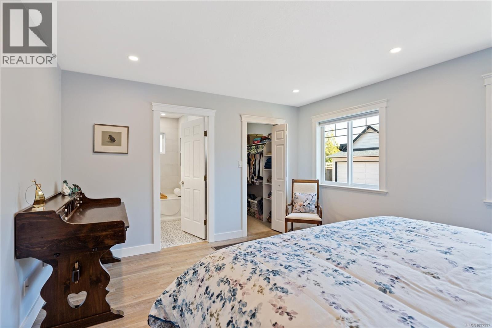  2590 Sinclair Road, Saanich