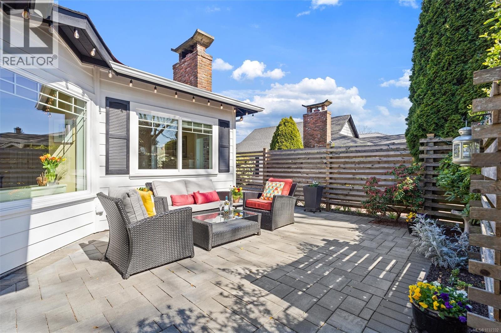  2590 Sinclair Road, Saanich