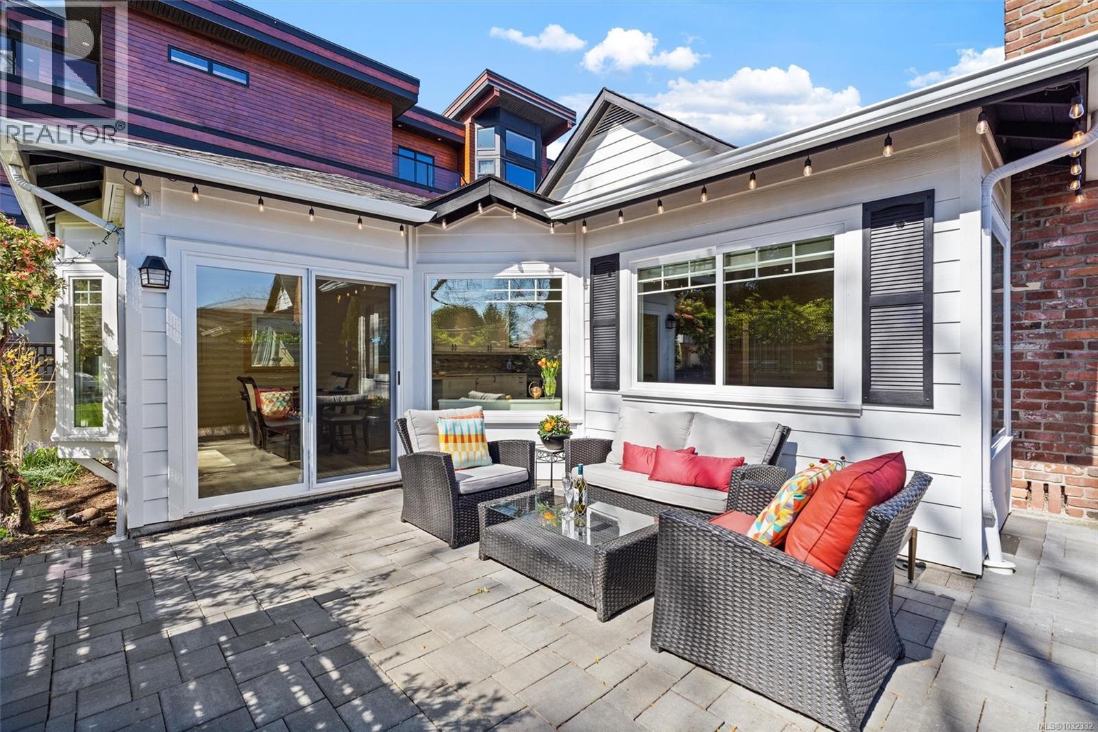  2590 Sinclair Road, Saanich