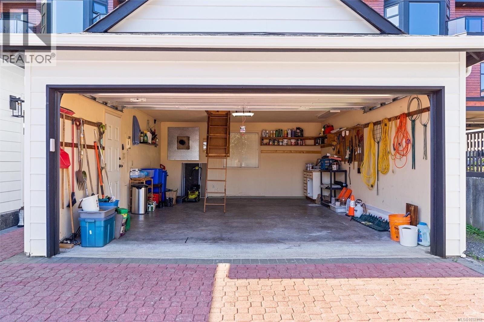  2590 Sinclair Road, Saanich