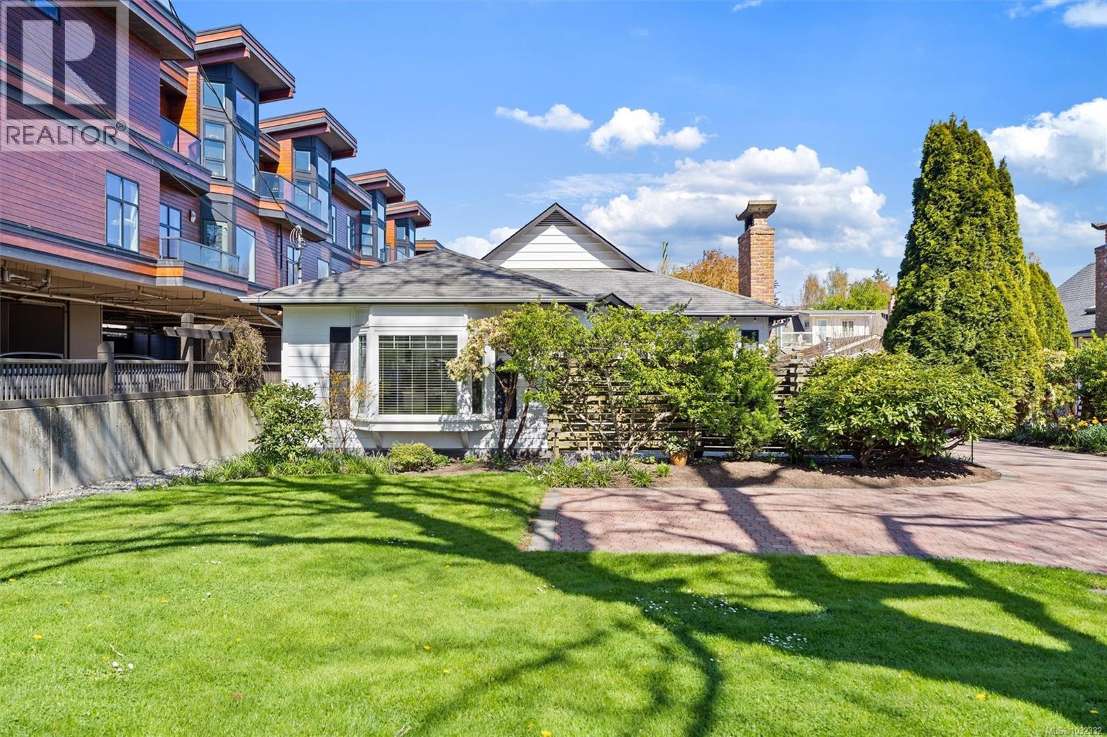  2590 Sinclair Road, Saanich