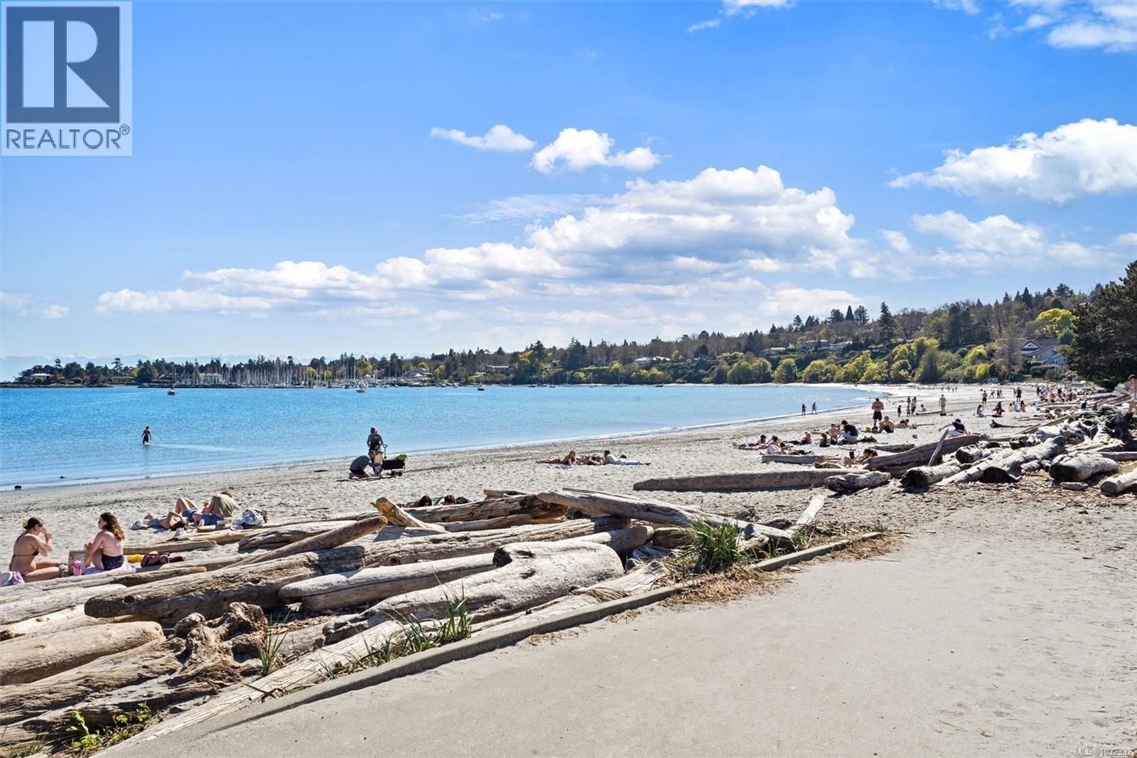  2590 Sinclair Road, Saanich