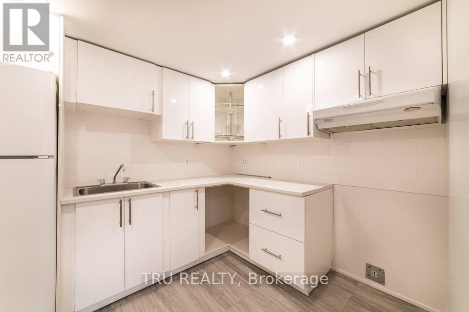 2 Bed, 1 Bath House for Rent in Ottawa – B – 2424 IRIS STREET, Ottawa – MLS# X13010118 - Image 7