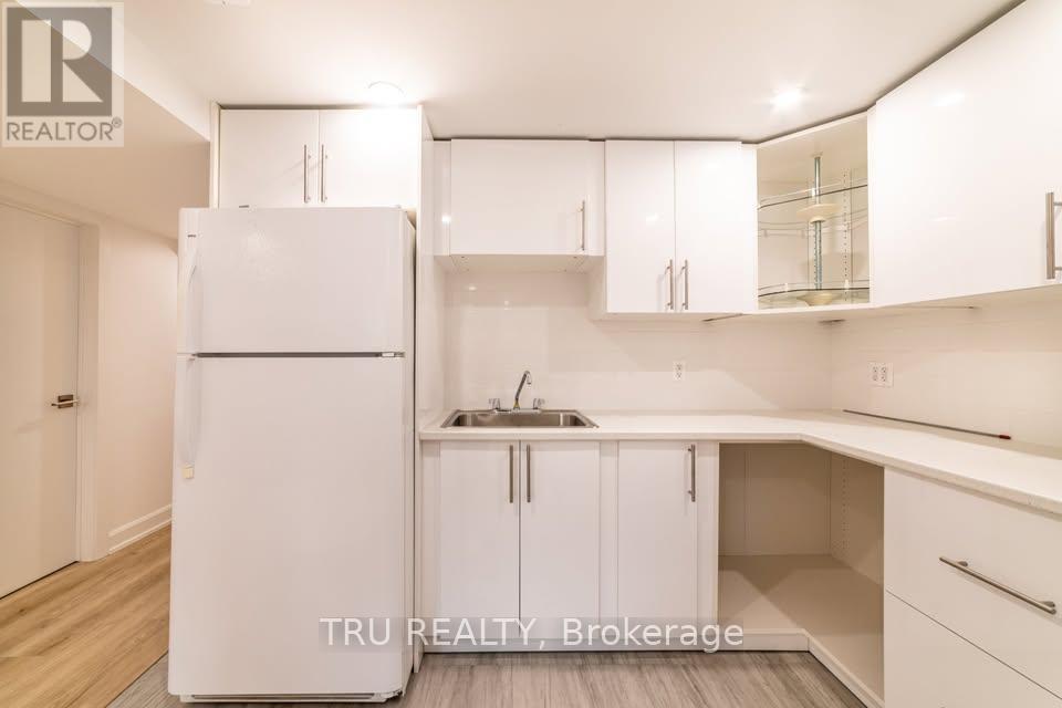 2 Bed, 1 Bath House for Rent in Ottawa – B – 2424 IRIS STREET, Ottawa – MLS# X13010118 - Image 8
