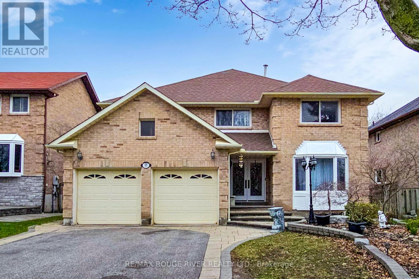 45 ROTHERGLEN ROAD N - 1