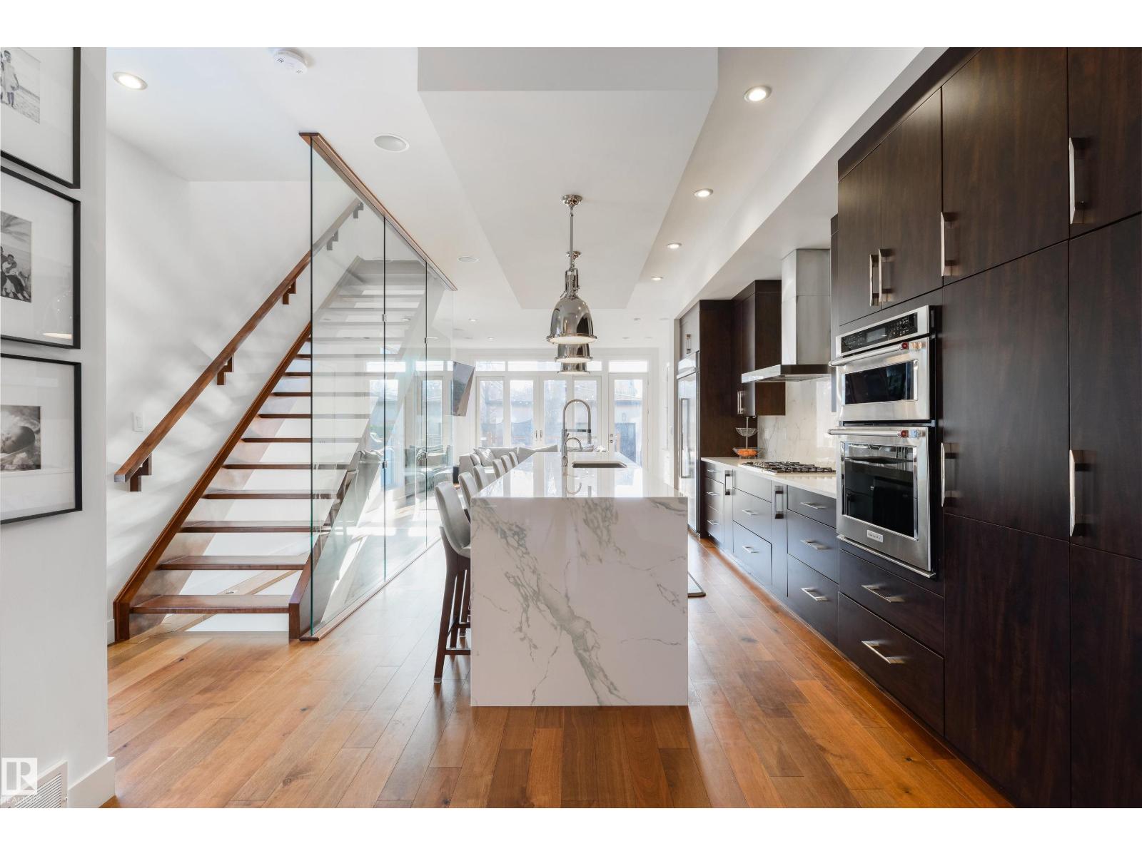 10543 128 ST NW, Edmonton