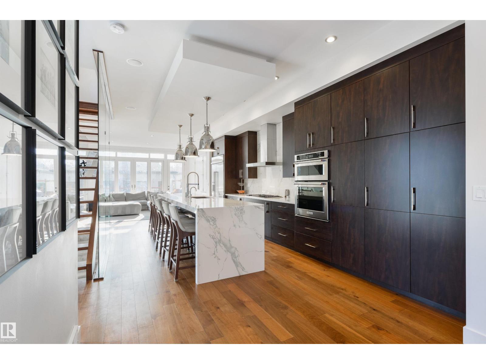 10543 128 ST NW, Edmonton