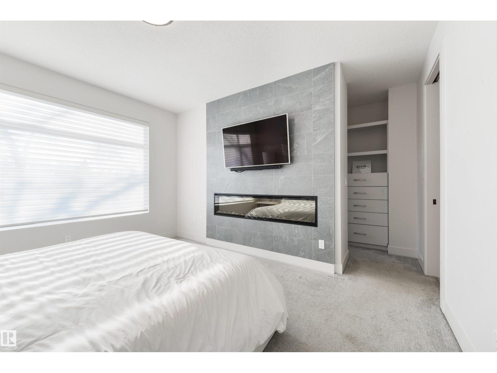 10543 128 ST NW, Edmonton