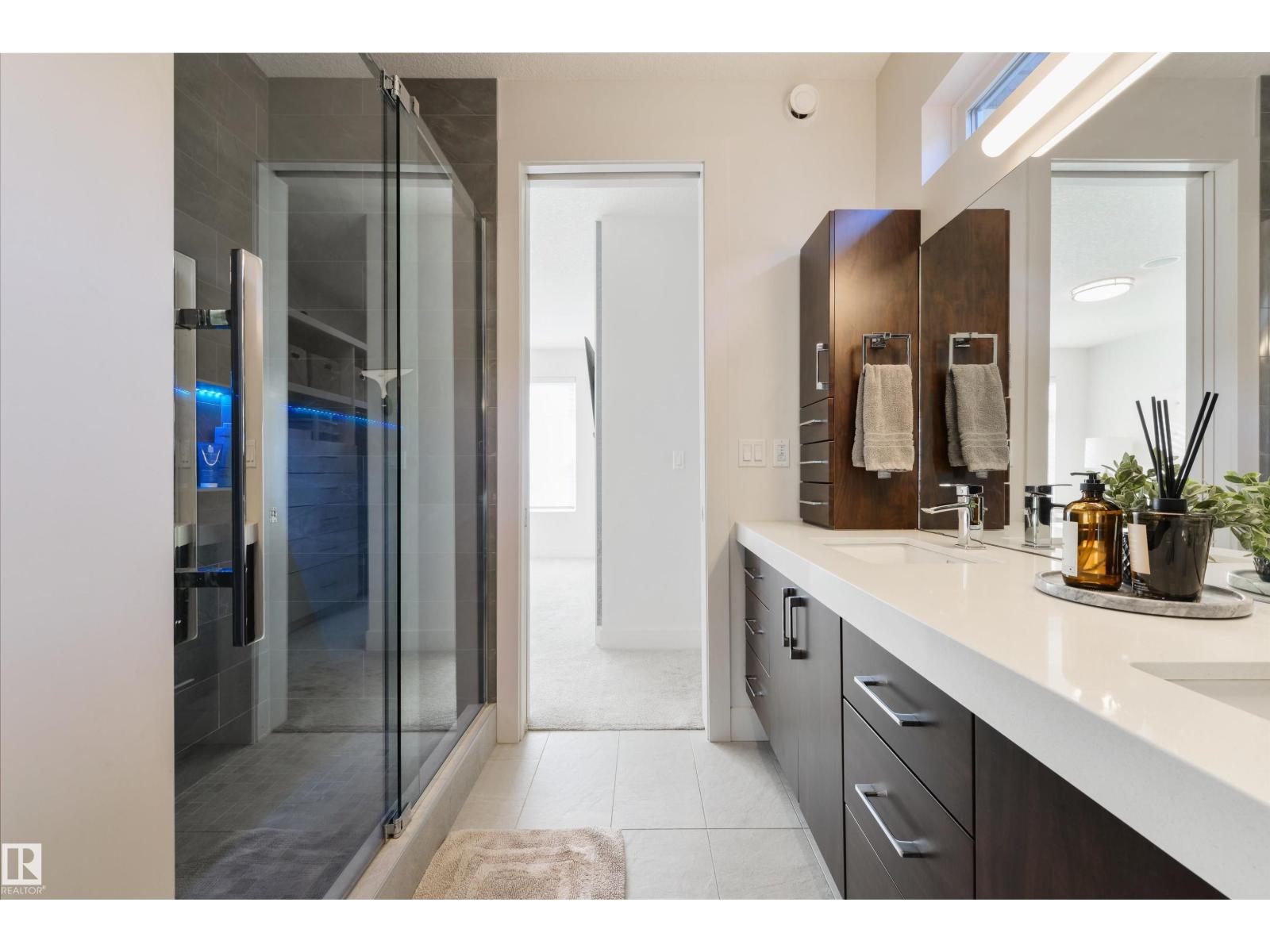 10543 128 ST NW, Edmonton