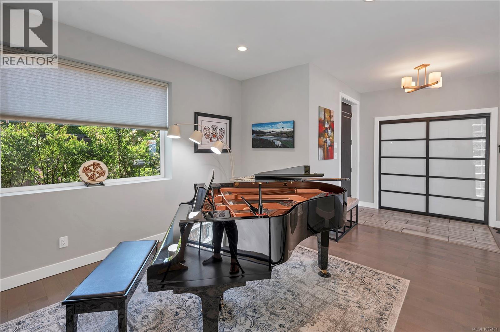 2661 SUNDERLAND RD - 27