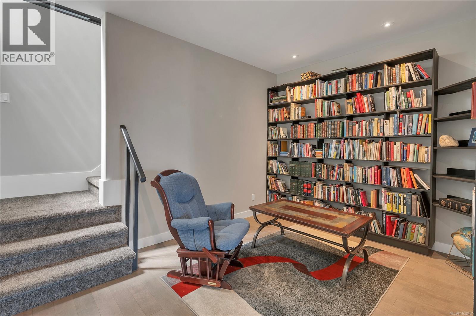 2661 SUNDERLAND RD - 32